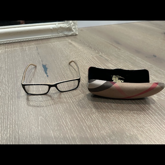 Burberry glasses - Picture 5 of 6